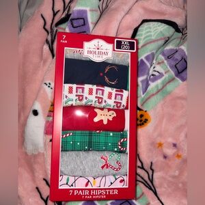7 pair XXL Holiday Time' Underwear Set - Festive Multicolor